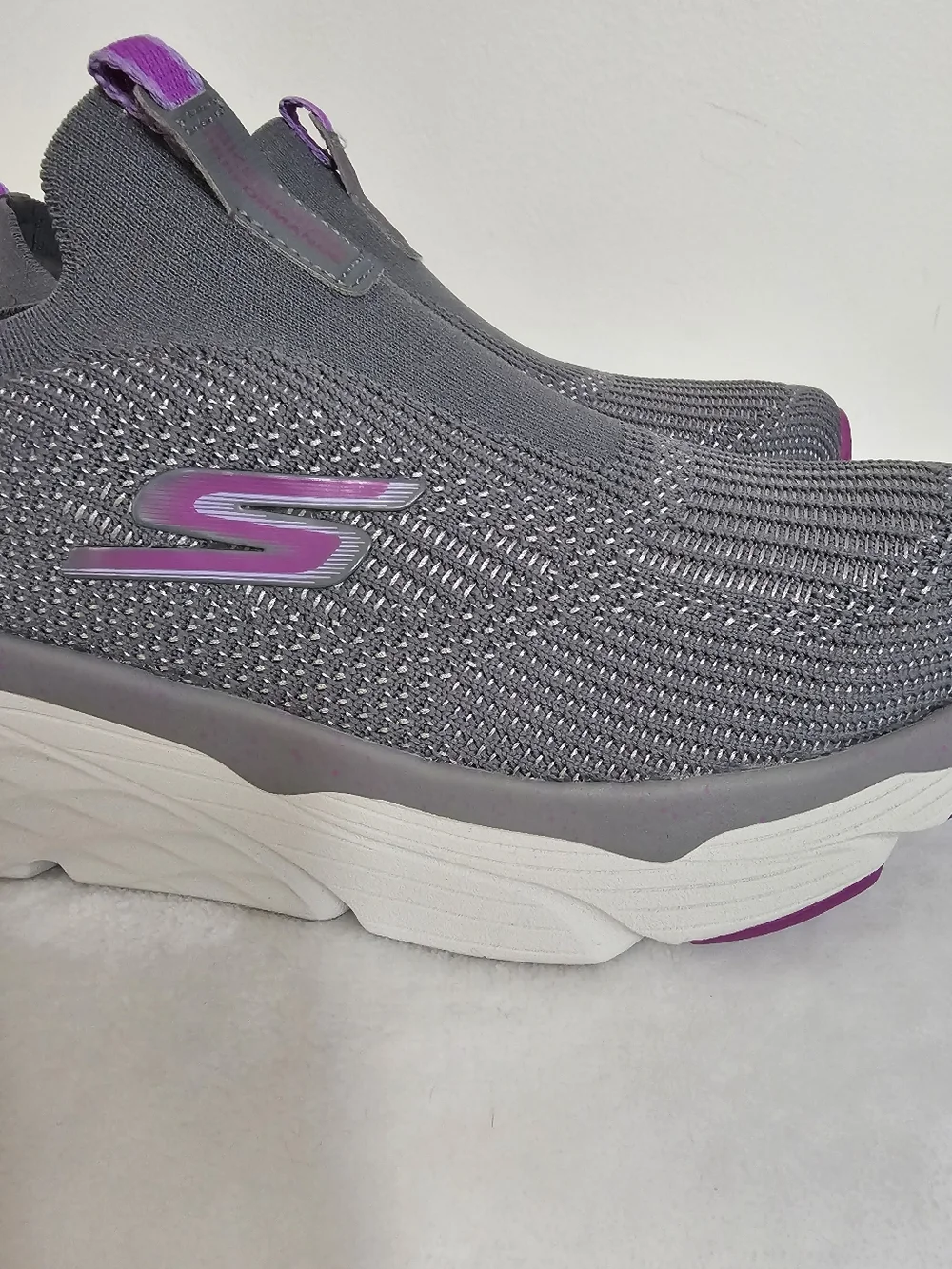 Skechers Womens Max Cushioning Elite Gray Purple Ultra Go Slip On Athletic Shoe - Picture 2 of 12